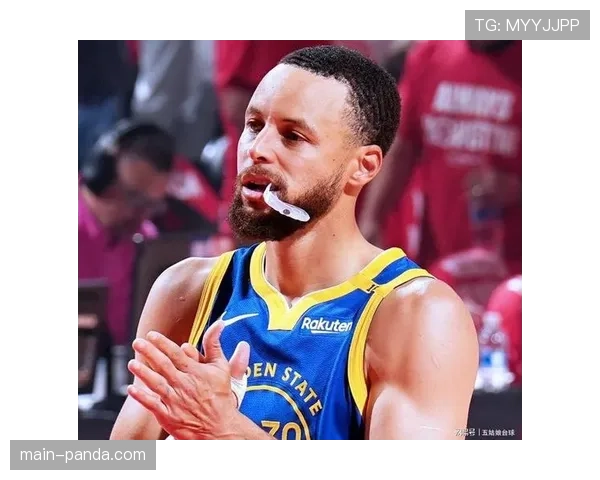 勇士对阵国王第三节:库里单节18分,勇士反超8分 勇士对阵国王第三节:库里单节18分,勇士反超8分